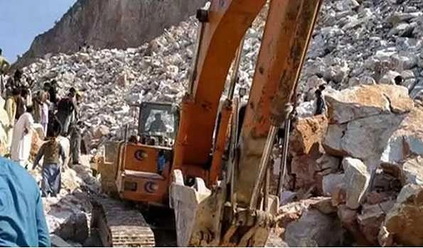 Pakistan: 11 killed, 9 missing after stone pelting on marble mine