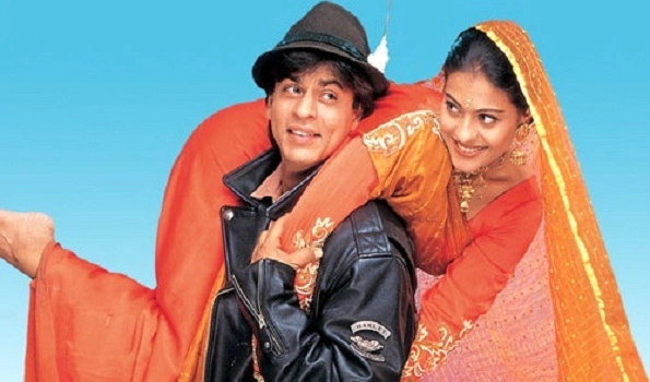 SRK & Kajol's DDLJ statue to be unveiled in Leicester on film's 25th anniv
