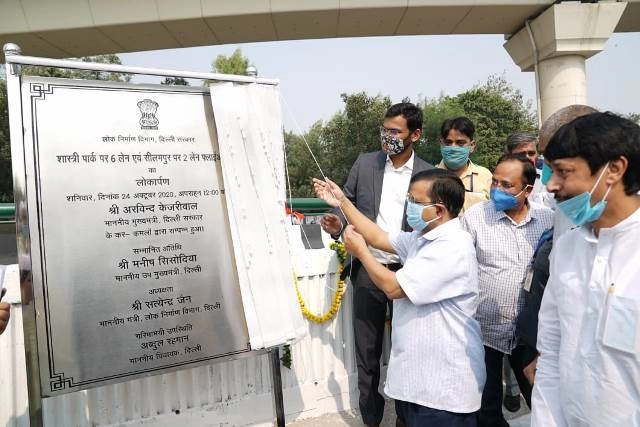 CM Arvind Kejriwal inaugurates Seelampur-Shastri Park flyover