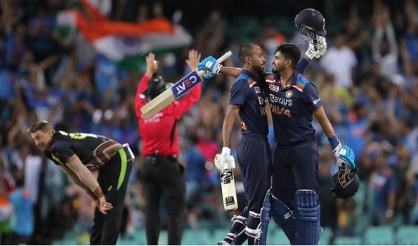 2nd T20I: India beat Australia by 6 wickets to take 2-0 lead