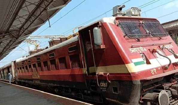 Ahead of Bose’s 125th birth anniversary, Railways renames this popular train as Netaji Express