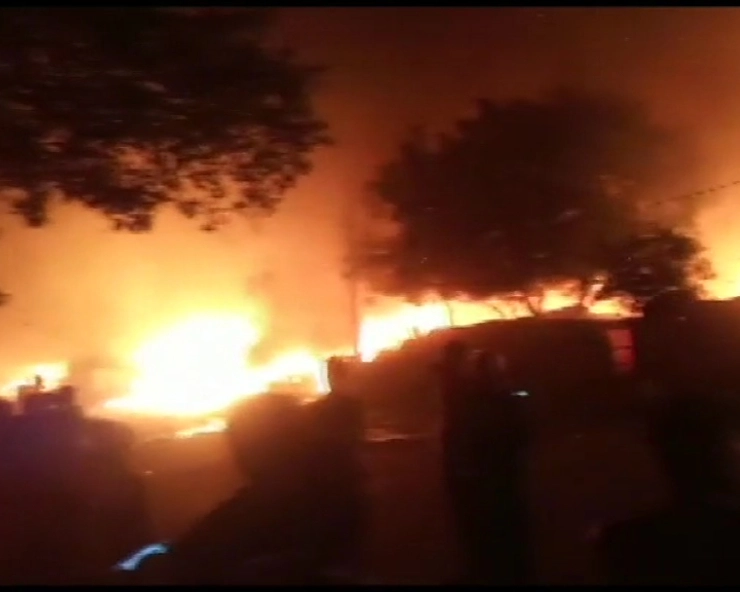 Fire breaks out in Delhi’s Okhla area (Photos)