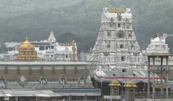 As daily 56,000 devotees throng Tirumala, question of Covid 2.0 lingers