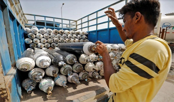 India's COVID crisis spawns black market for oxygen, drugs