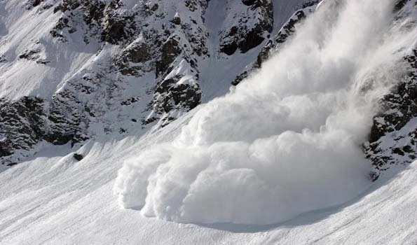 Two jawans buried under snow avalanche at Siachen