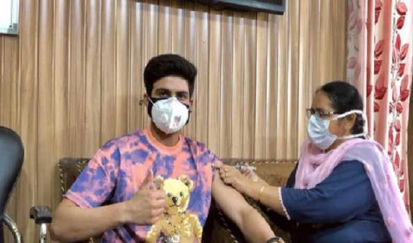 Shubman Gill receives first jab of COVID-19 vaccine
