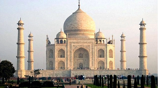 India's top tourist attraction 'Taj Mahal' witnesses negligible turnout for 15 months