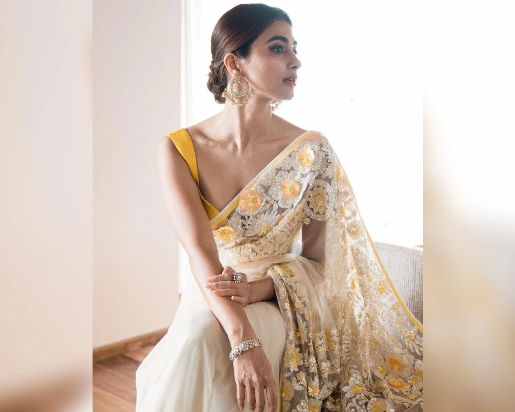 Pooja Hegde looks like a dream in her elegant saree, see pictures!