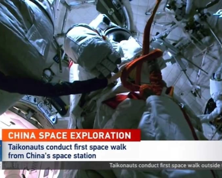 Chinese astronauts make first space walk at new station