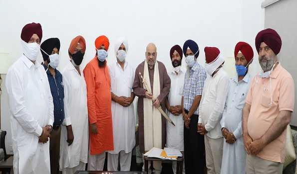 Sikh delegation from Kashmir meets Amit Shah amid ‘forced’ conversion reports