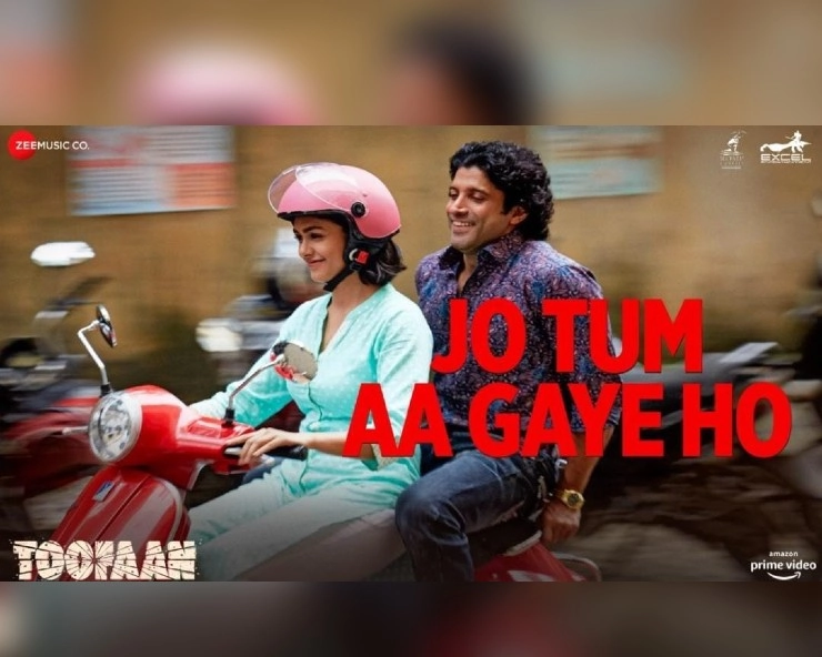 Toofaan song “Jo Tum Aa Gaye Ho”: Catch glimpses of Farhan Akhtar and Mrunal Thakur’s aww-some chemistry in latest music video