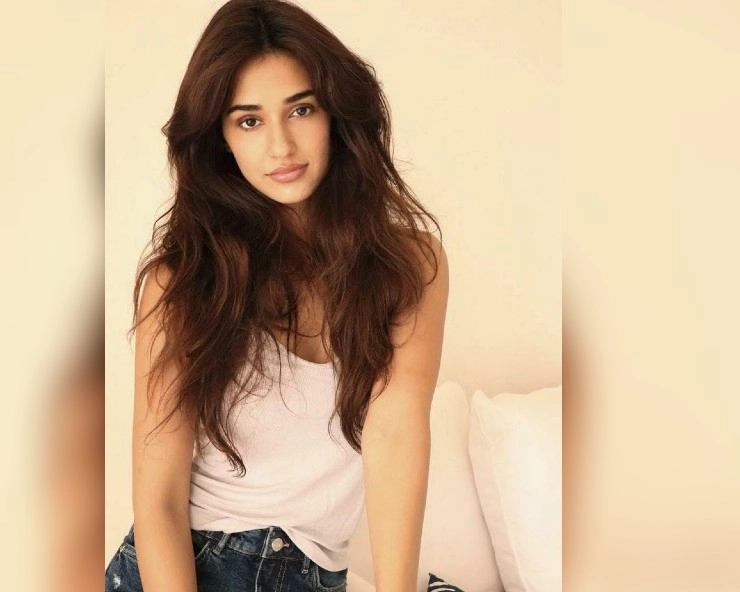 Disha Patani kills it with her dance moves on Spicy! Watch video!