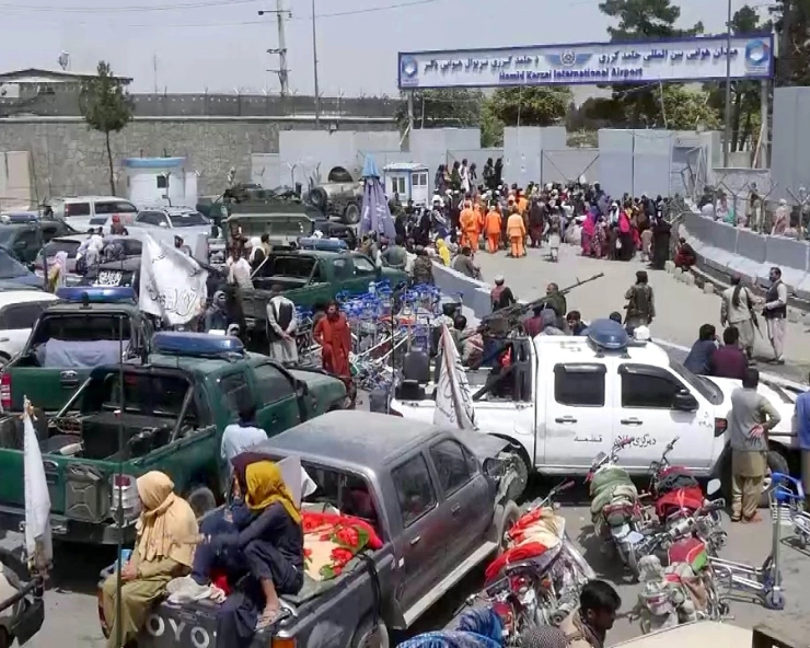 Firefight breaks out at Kabul airport