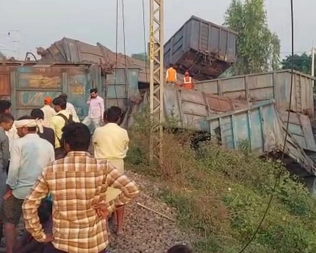 Goods train derails on Kanpur-Delhi route, disrupts traffic. Check change in route and time table HERE