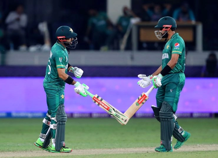 Slicing Babar Azam and Md Rizwan's record-breaking stand