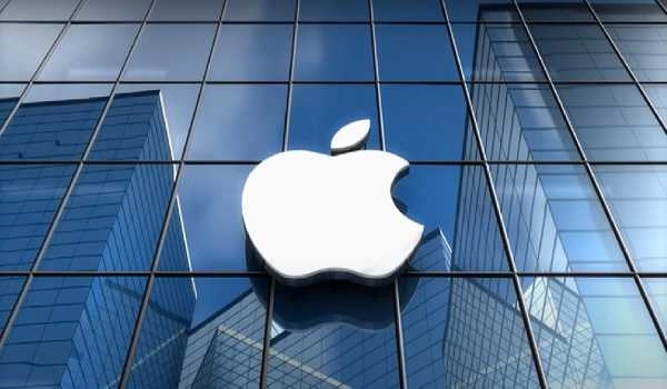 Apple store employees vote to form their first US union