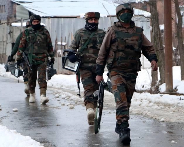 Two Al-Badr militants, involved in attacks on migrant labourers, killed in Pulwama encounter