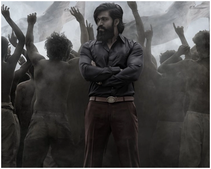 KGF: Chapter 2: Yash and team announce pre-booking of tickets!