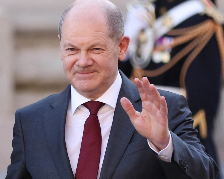 German Chancellor Olaf Scholz tests positive for COVID-19