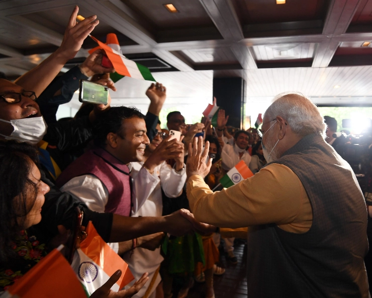 PM Modi arrives in Tokyo, gets rousing reception by Indians