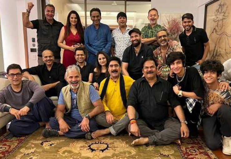 21 yrs of Lagaan:Aamir Khan hosts star cast at home - WATCH