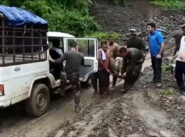 8, including 2 Territorial Army jawans, killed, 50 reported missing in Manipur landslide, CM Biren Singh supervises rescue operation (VIDEOS)