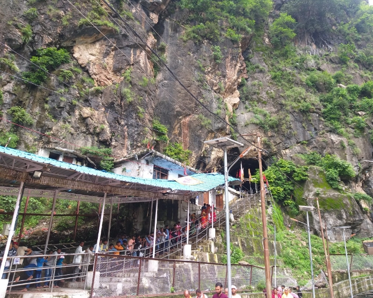 2 devotees killed, one injured as boulder falls near Shiv Khori cave in Reasi
