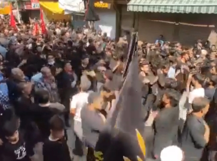 Muharram: Shia Muslims take out procession in Jammu and Kashmir (VIDEO)