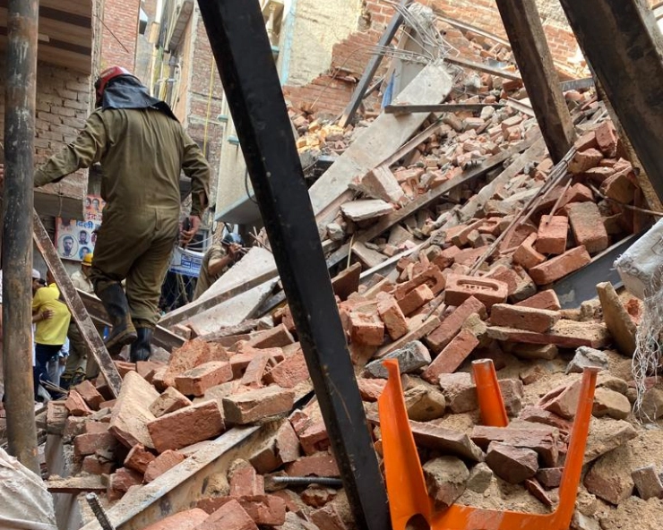 Under-construction 4-storey building collapses in Delhi’s Azad Market, 4 injured