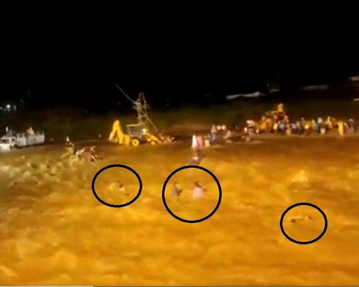 VIDEO: 8 people drown in flash flood in Mal river during Durga idols immersion in Bengal, many feared missing