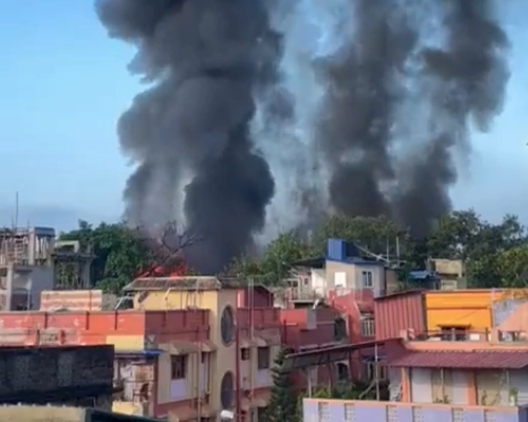 Massive fire at Eskay Movies studio in Kolkata, 15 fire tenders on spot