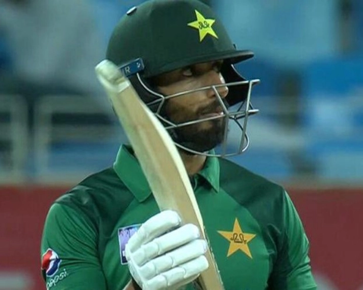 VIDEO: Pakistan batter Shan Masood hit on head during practice ahead of T20 world cup match against India