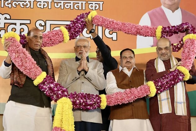 India: BJP wins Gujarat, loses Himachal in state elections