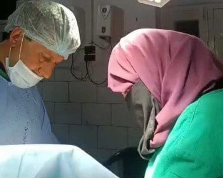 WATCH - Doctors deliver baby amidst strong earthquake tremors at J&K hospital