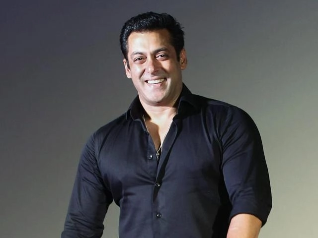 Salman Khan turns distributor with 'Race 3'