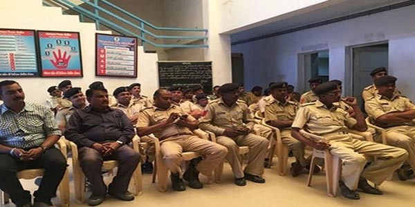 પંચમહાલ જિલ્લાની પોલીસ ગુજરાતની સૌપ્રથમ કેશલેશ પોલીસ  બની