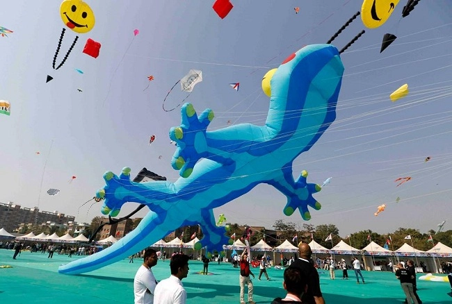 International Kite festival  અમદાવાદમાં ૩૦મા આંતરરાષ્ટ્રીય પતંગોત્સવનો પ્રારંભ : ૪૫ દેશના ૫૦૦થી વધુ પતંગબાજો ભાગ લઇ રહ્યા છે