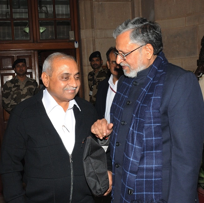 નાયબ મુખ્યમંત્રી નીતિન પટેલે દિલ્હી ખાતે જેટલી દ્વારા બોલાવાયેલી બેઠકમાં ભાગ લીધો
