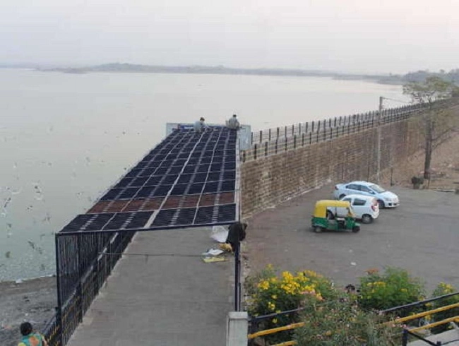 ગુજરાતમાં ફરીથી વરસાદી સિસ્ટમ સક્રિય, રાજકોટમાં 7 કલાકમાં 7 ઈંચ, આજી ડેમ થયો ઓવરફ્લો