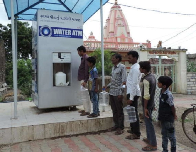 લોકોને પીવાનું શુદ્ધ પાણી મળે તે માટે પીપાવાવ પોર્ટે 12 ગામડાઓમાં વોટર એટીએમ મુક્યાં
