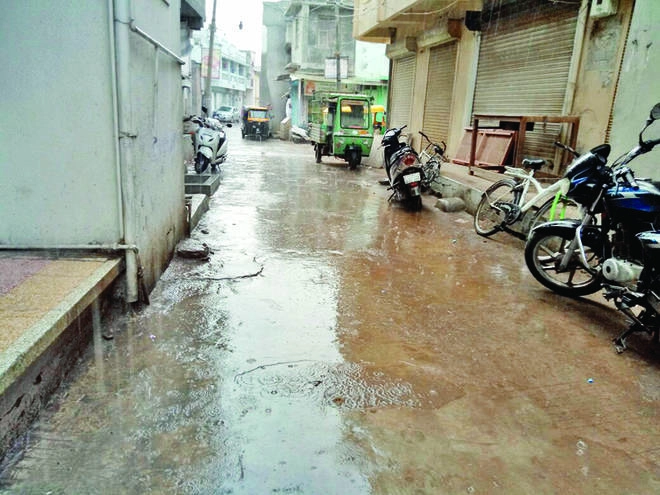 ગુજરાતમાં વરસાદનું આગમન, ઉત્તર અને મધ્ય ગુજરાતમાં લોકોને રાહત