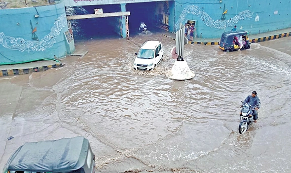 Rain in Gujarat - જાણો ગુજરાતમાં ક્યા કેટલો વરસાદ પડ્યો (જુઓ ફોટા)