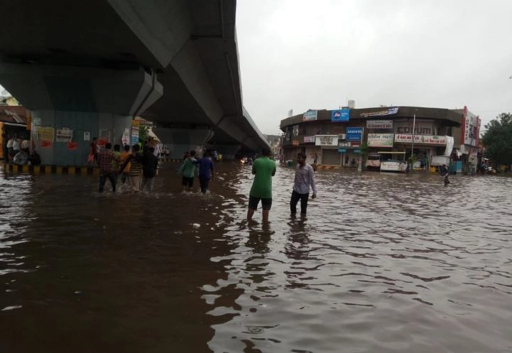 સમગ્ર ગુજરાતમાં વરસાદી માહોલ, સૌરાષ્ટ્રની નદીઓમાં પુરની સ્થિતી