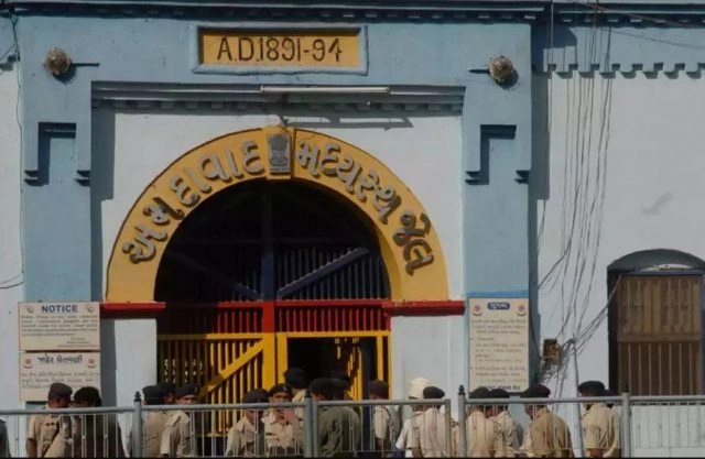 ગુજરાતની 27 જેલમાંથી 972 કરતા વધુ કાચા-પાકા કામના કેદીઓ ફરાર