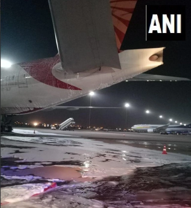 Viral News - ધૂ ધૂ કરી સળગ્યુ એયર ઈંડિયાનુ વિમાન - વીડિયો થયો વાયરલ