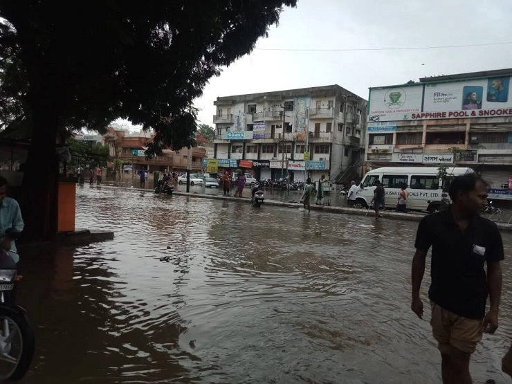 અમદાવાદ સહિત ગુજરાતમાં 4 દિવસ ભારે વરસાદની આગાહી