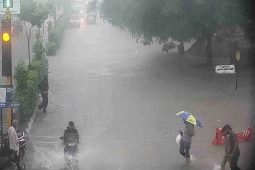 વરસાદી સિસ્ટમ સક્રિય રહેતાં ગુજરાતમાં આવનારા 24 કલાકમાં ભારે વરસાદની આગાહી