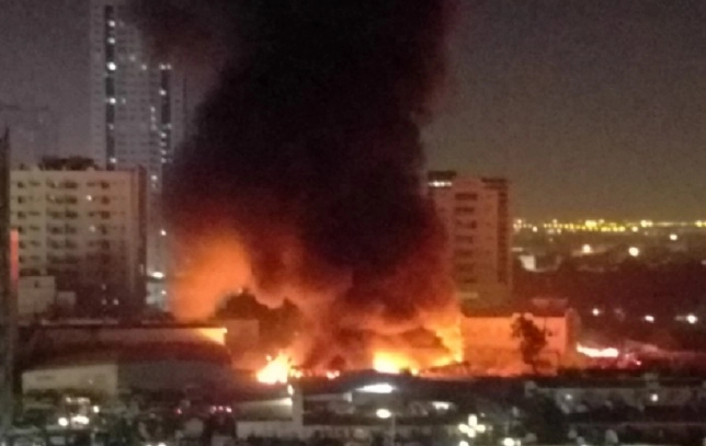 UAE : શારજહામાં 48-માળના ઍબકો ટાવરમાં આગ, ડ્રોન કામે લગાડાયાં