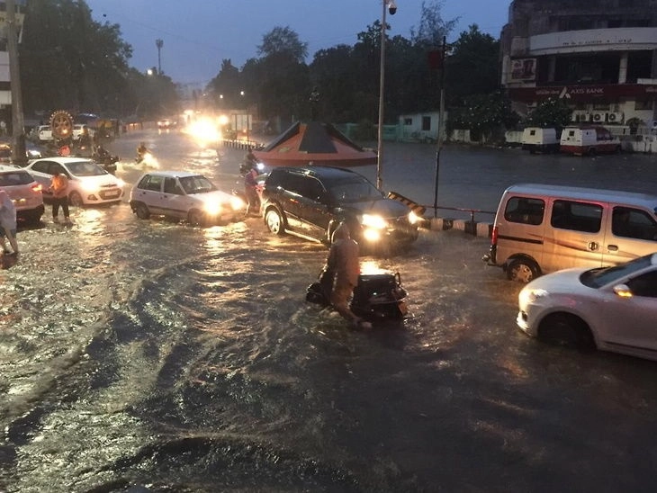 ગુજરાતમાં 22 તાલુકામાં 1 ઈંચથી 4 ઈંચથી વધુ વરસાદ, વીજળી પડતાં 2ના મોત