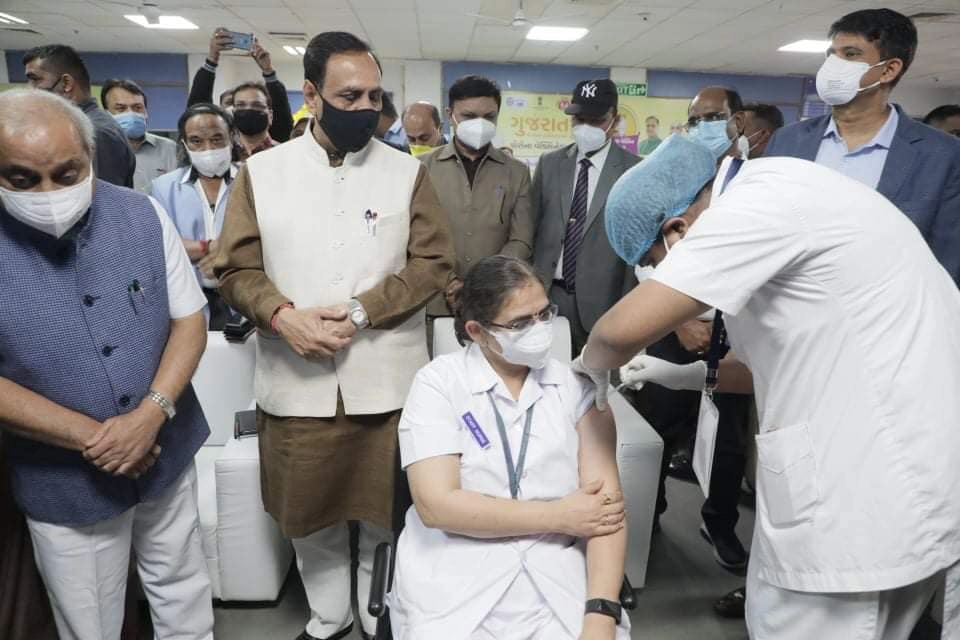 ગુજરાતમાં કોવિડ વિરોધી રસીના 20 લાખથી વધારે ડોઝ આપવામાં આવ્યા, દેશમાં  2.3 કરોડથી વધારે